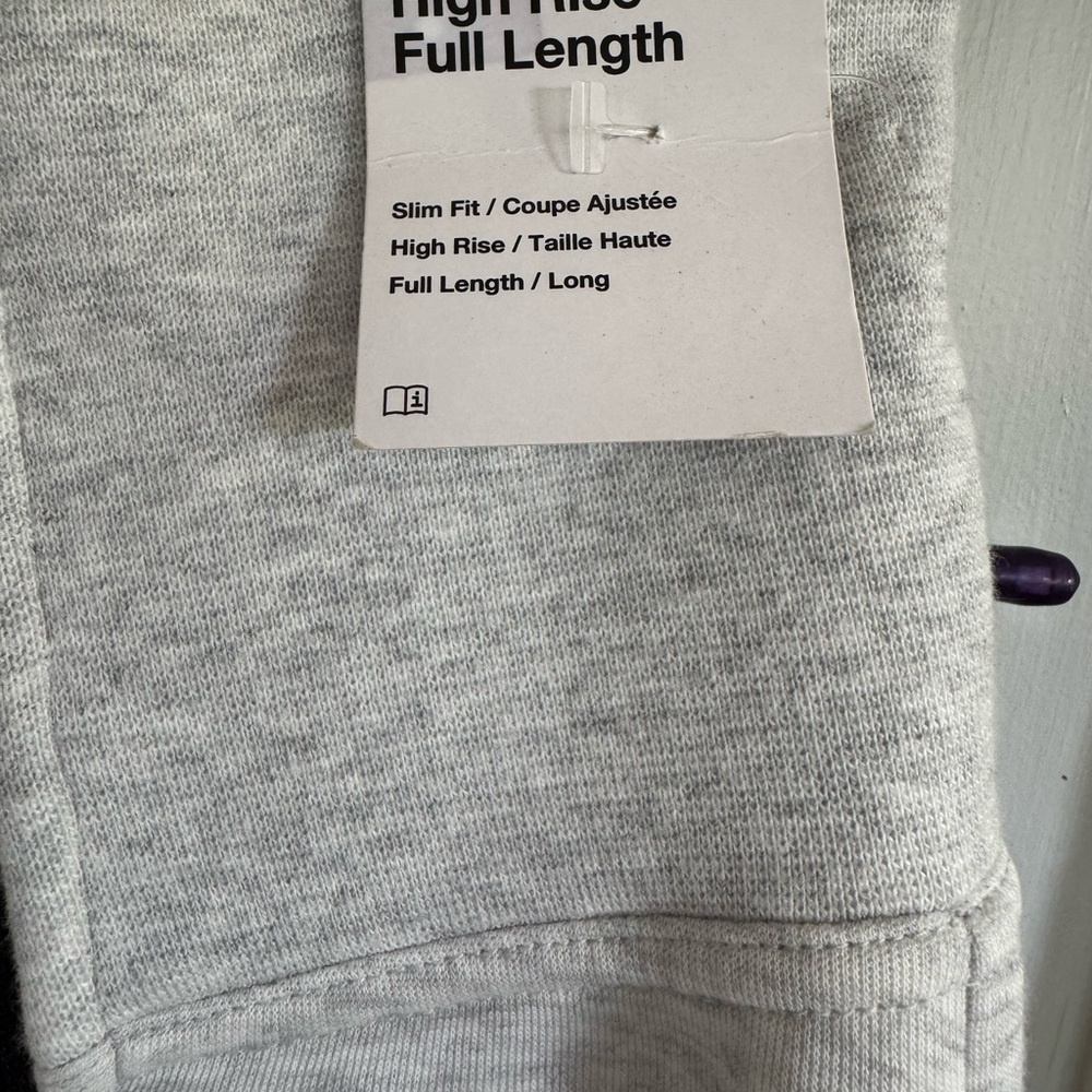 Slim Fit High Rise Nike Zipper Sweats NWT - Picture 4 of 5